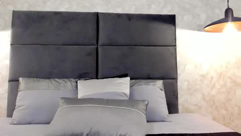 miguelsanfrancisco online show from December 19, 7:00 pm