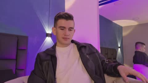 mikael online show from March 7, 4:32 am