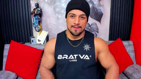   online show from February 6, 10:01 am