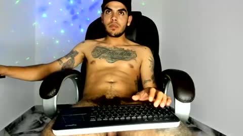 mikee_scooth online show from June 12, 8:23 am