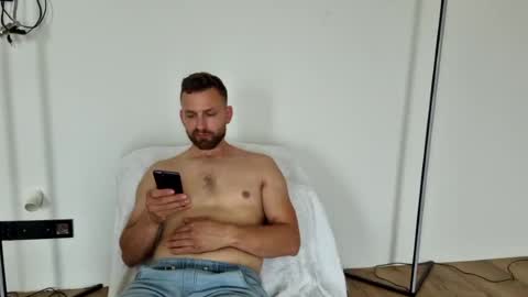 mikhael767676 online show from June 19, 3:39 pm