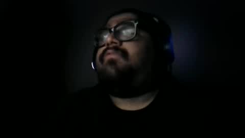 milo69966 online show from December 1, 7:44 am