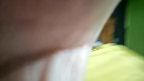 milo8223 online show from April 16, 6:24 am