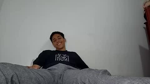 mimachotede20 online show from April 16, 4:01 am