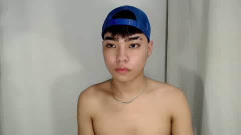 mingkla_man online show from July 16, 6:09 am