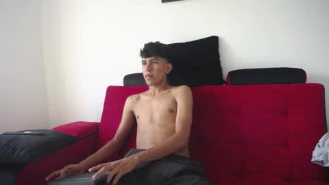 mister_jhonxxx online show from December 6, 1:44 pm