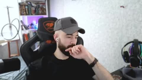 mortifelss online show from April 12, 10:06 am