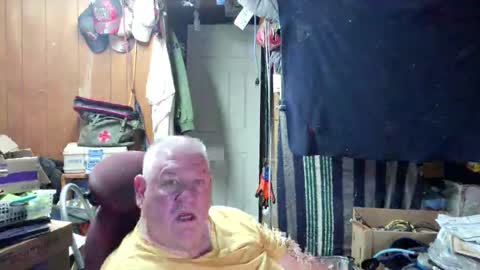 mr_canoe_licker_69 online show from December 8, 1:14 pm
