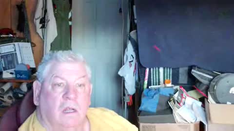 mr_canoe_licker_69 online show from March 10, 12:17 pm