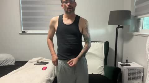 mr_halfling online show from June 18, 12:54 pm