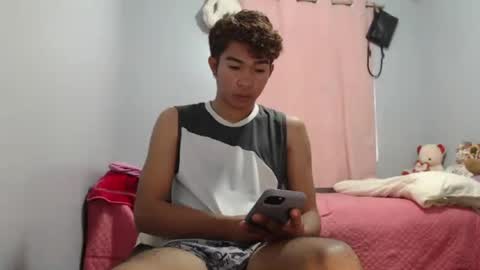 mrheartthief online show from July 30, 1:38 am