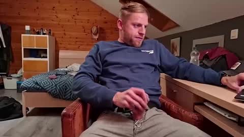 mrnobody6209 online show from March 26, 11:31 pm