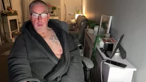 mtb1697 online show from March 29, 12:44 am