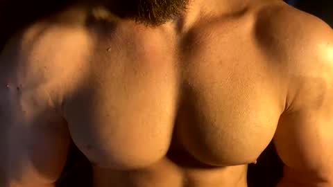 muscularjuggler online show from May 29, 2:43 am