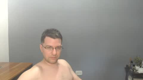 nappadel85 online show from July 15, 12:39 am
