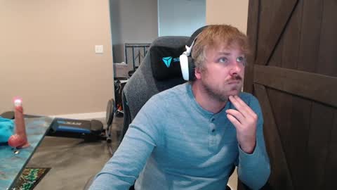 Naughty kinky1 online show from March 31, 6:09 pm