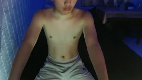 naughtyboytoni online show from December 2, 1:36 pm