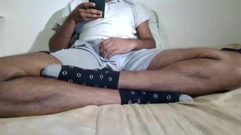 Nerlinlee online show from April 17, 7:05 pm