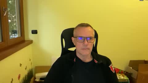 Andrew online show from October 1, 4:44 pm