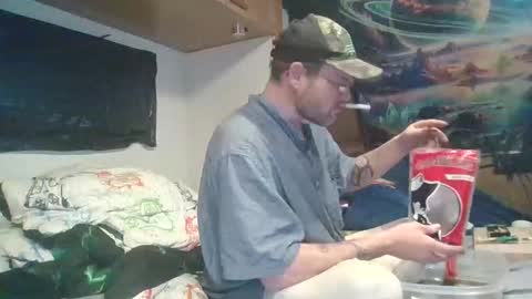 nicholasjesse51 online show from February 13, 3:35 am