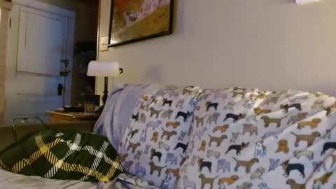 Nick online show from December 14, 12:50 am