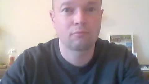 nick1990b online show from April 7, 5:02 pm