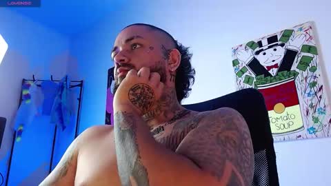 nicolas online show from March 26, 9:13 am