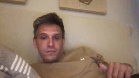 nicolaspercha online show from April 7, 7:25 pm