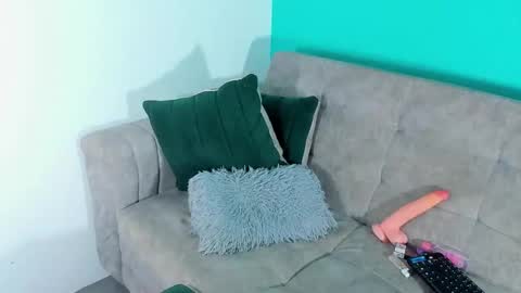 nicolastorres__ online show from March 5, 11:56 pm