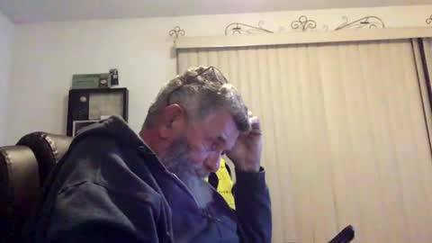 nightmoves1970 online show from August 5, 2:49 am
