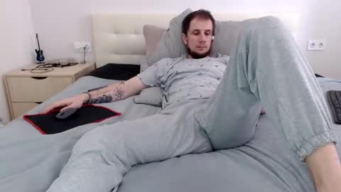 Nick online show from April 1, 9:00 am