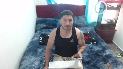 noahmurillo online show from March 22, 8:36 pm