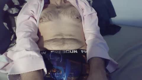 youngdaddylille online show from February 14, 9:26 am