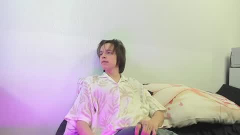 nolan_sagee online show from June 12, 9:18 am