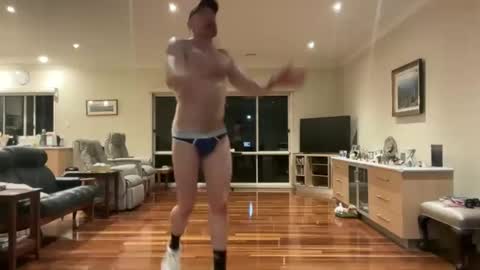 NudeDudeSmall online show from May 25, 9:37 am