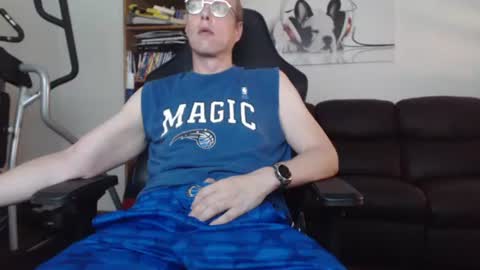 nursefan online show from July 14, 3:40 pm