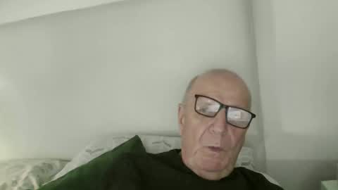 oggi95 online show from March 11, 4:58 pm