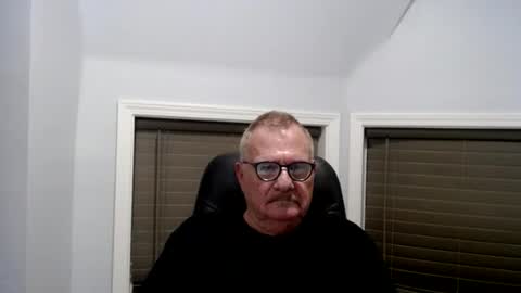 oldguybigd online show from July 17, 5:14 am