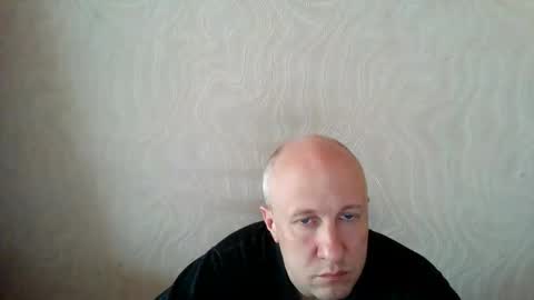 figaro online show from April 2, 8:00 am