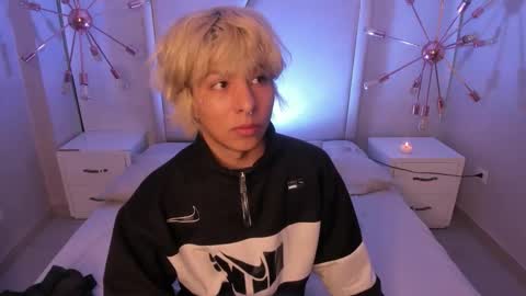 oliiverr22 online show from February 3, 11:26 am