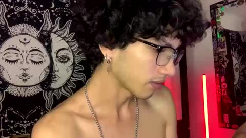 Oliver fast online show from November 15, 8:27 am