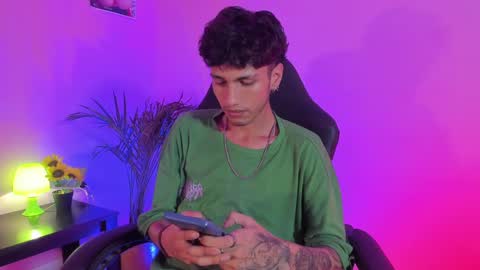 Oliver fast online show from December 4, 5:38 am