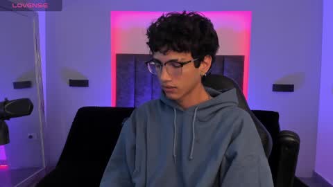 Oliver fast online show from February 5, 4:27 am