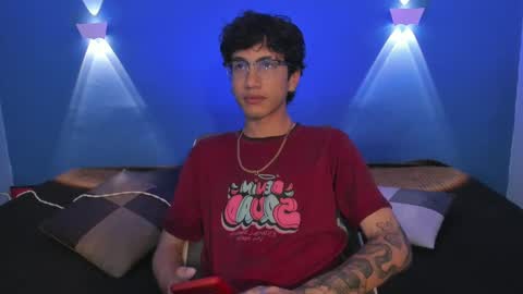 Oliver fast online show from March 1, 8:14 am