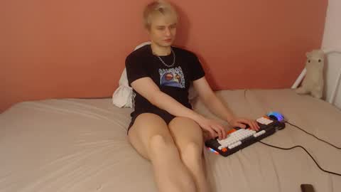 Oliver online show from April 14, 1:38 am