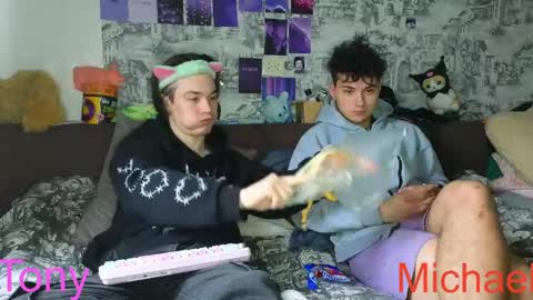 Tony online show from April 4, 8:11 am