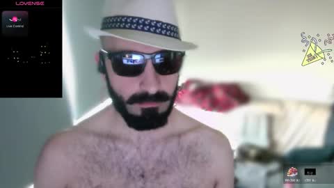 ona nisme online show from March 15, 4:57 pm