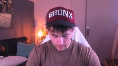 Oscar online show from September 28, 9:02 pm