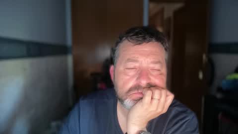 oscarbcncat online show from May 20, 3:51 pm