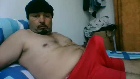 oscarjhe3512 online show from May 14, 2:20 am